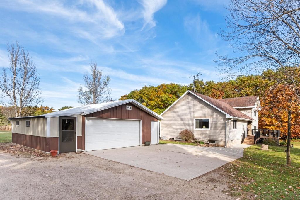 Photo of N5664 Sondalle LANE, Princeton, WI 54968 (MLS # 2018874)