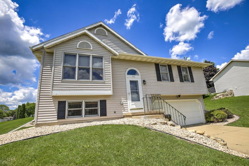 Photo of 103 Victoria LANE, Barneveld, WI 53507 (MLS # 2026839)