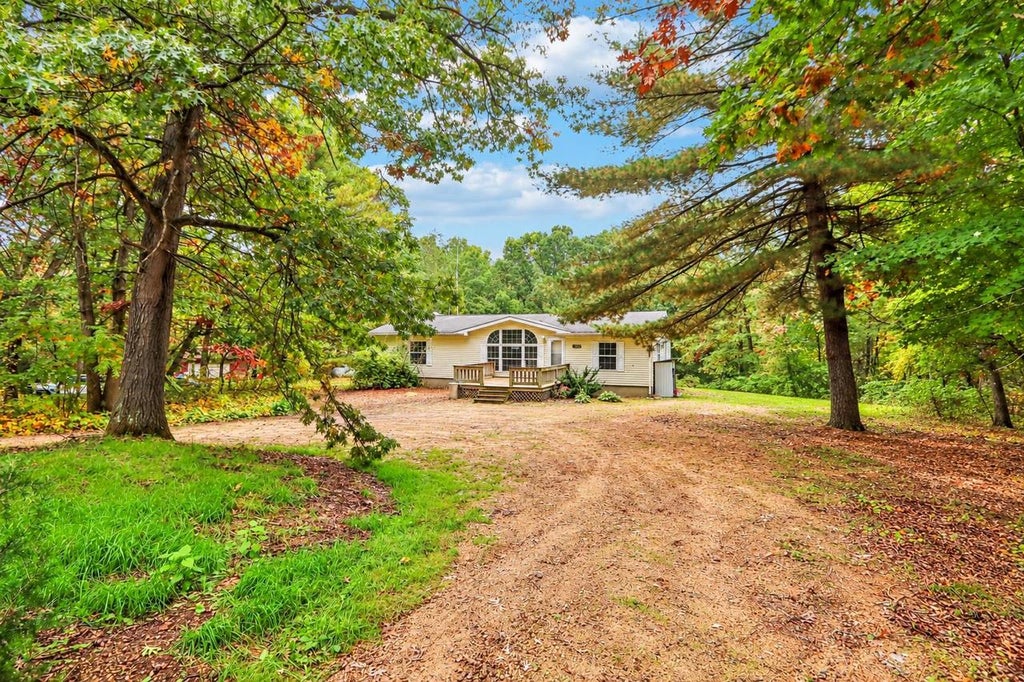 Photo of W1292 Arbor LAKE, Lyndon Station, WI 53944 (MLS # 2033497)