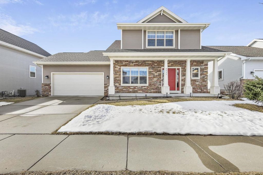 Photo of 9933 Autumn Breeze ROAD, Middleton, WI 53562 (MLS # 2018882)