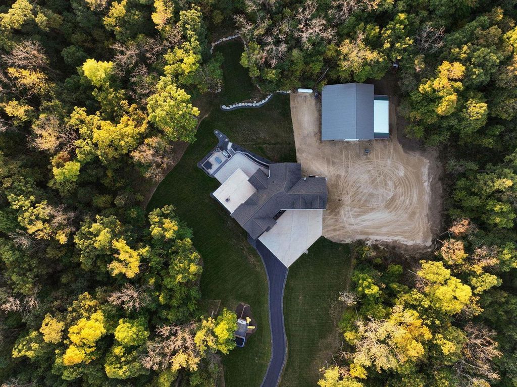 Photo of N8383 Smith ROAD, Brooklyn, WI 53521 (MLS # 2010524)