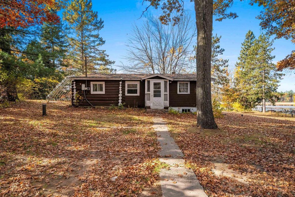 Photo of N3221 Right Of Way ROAD, Peshtigo, WI 54157 (MLS # 50317574)