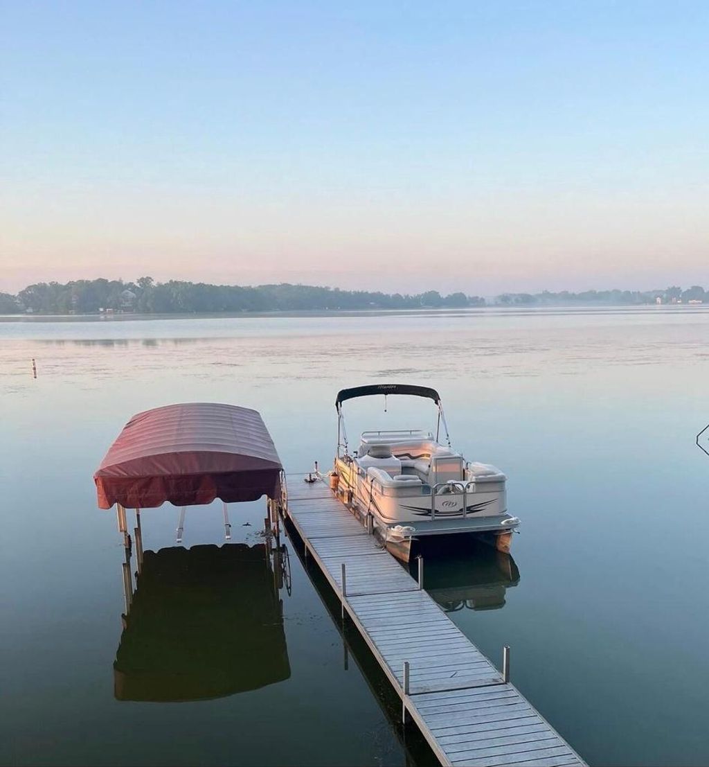 Photo of 23907 Oakwood LANE, Kansasville, WI 53139 (MLS # 1958195)