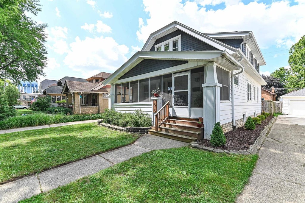 Photo of 1515 N 57th STREET, Milwaukee, WI 53208 (MLS # 1977544)