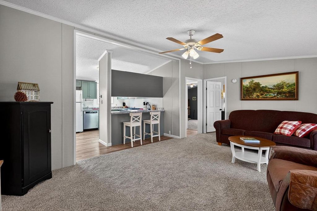 Photo of N7220 N Neuhauser ROAD, Pardeeville, WI 53954 (MLS # 2020756)