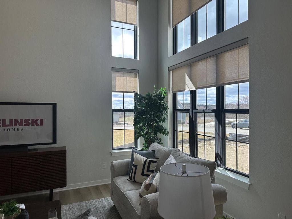 Photo of 3817 White Oak WAY, Waukesha, WI 53188 (MLS # 1953288)