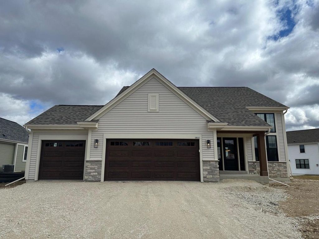 Photo of 3817 White Oak WAY, Waukesha, WI 53188 (MLS # 1953288)