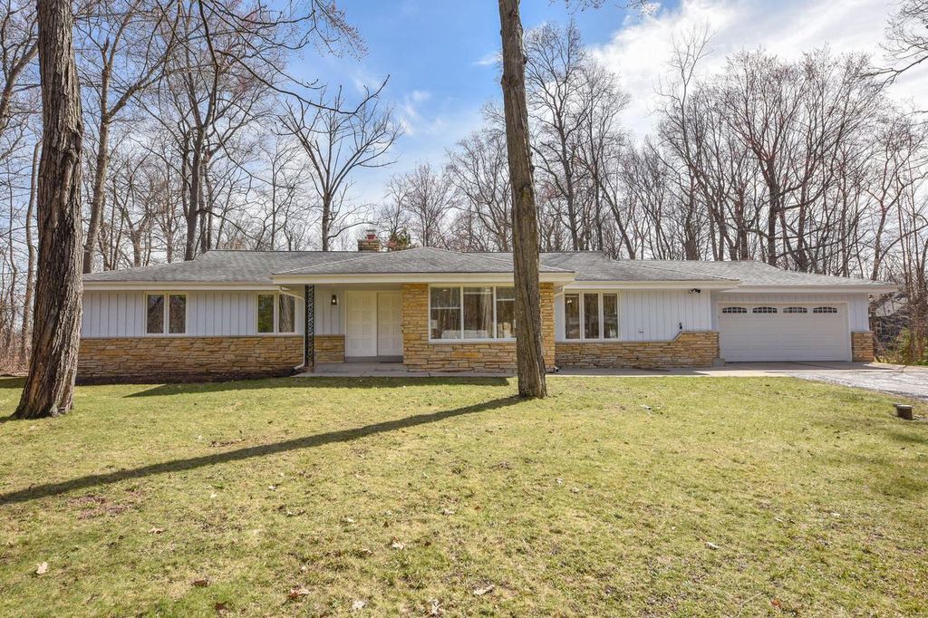 Photo of W290N9582 Deer LANE, Colgate, WI 53017 (MLS # 1957158)