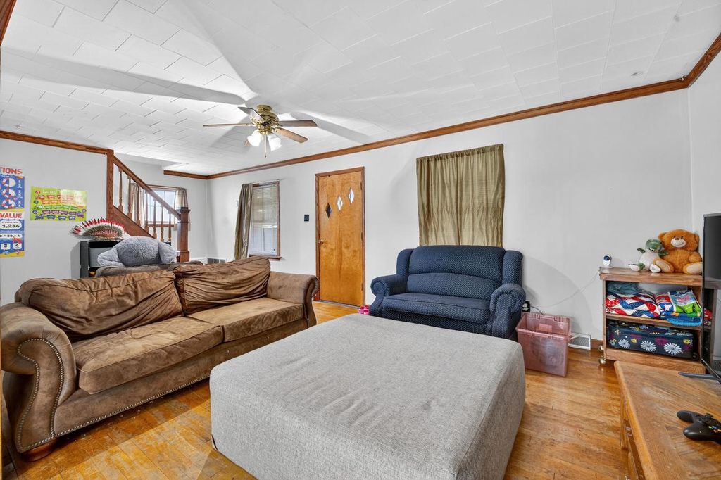 Photo of 442 N Park AVENUE, Fond Du Lac, WI 54935 (MLS # 1941805)