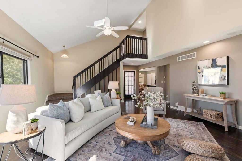 Photo of N80W13519 River Park DRIVE #44D, Menomonee Falls, WI 53051 (MLS # 1953097)