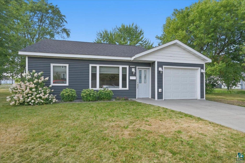 Photo of 5729 Oakes AVENUE, Superior, WI 54880 (MLS # 6127573)