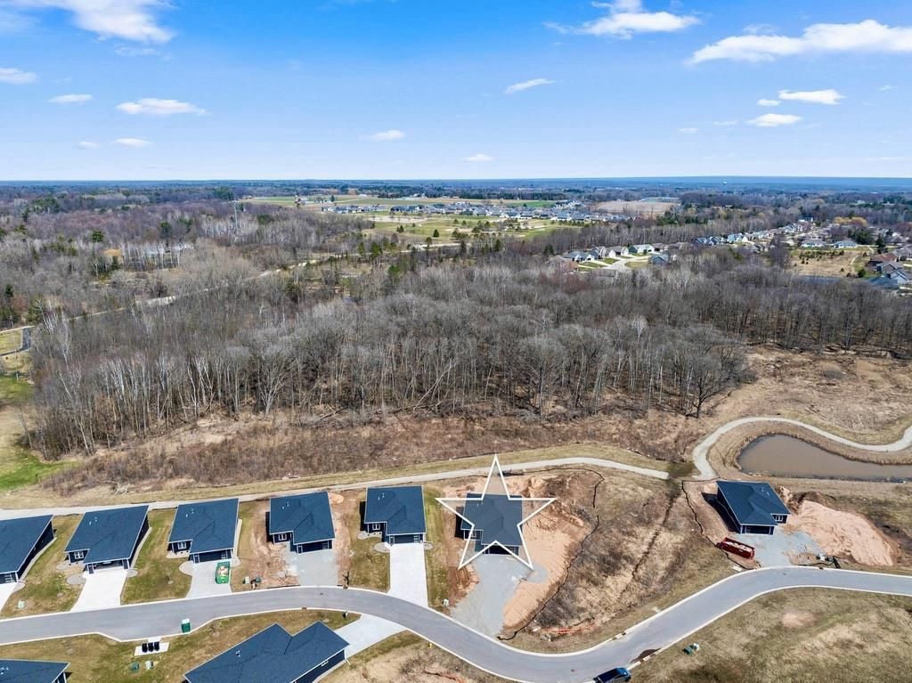 Photo of 4001 Antwerp AVENUE #6, Howard, WI 54313 (MLS # 50323751)