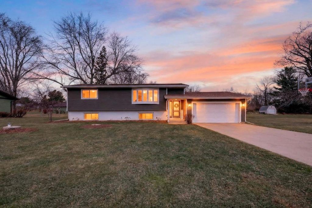 Photo of 7734 W Old Sauk ROAD, Verona, WI 53593 (MLS # 2018878)