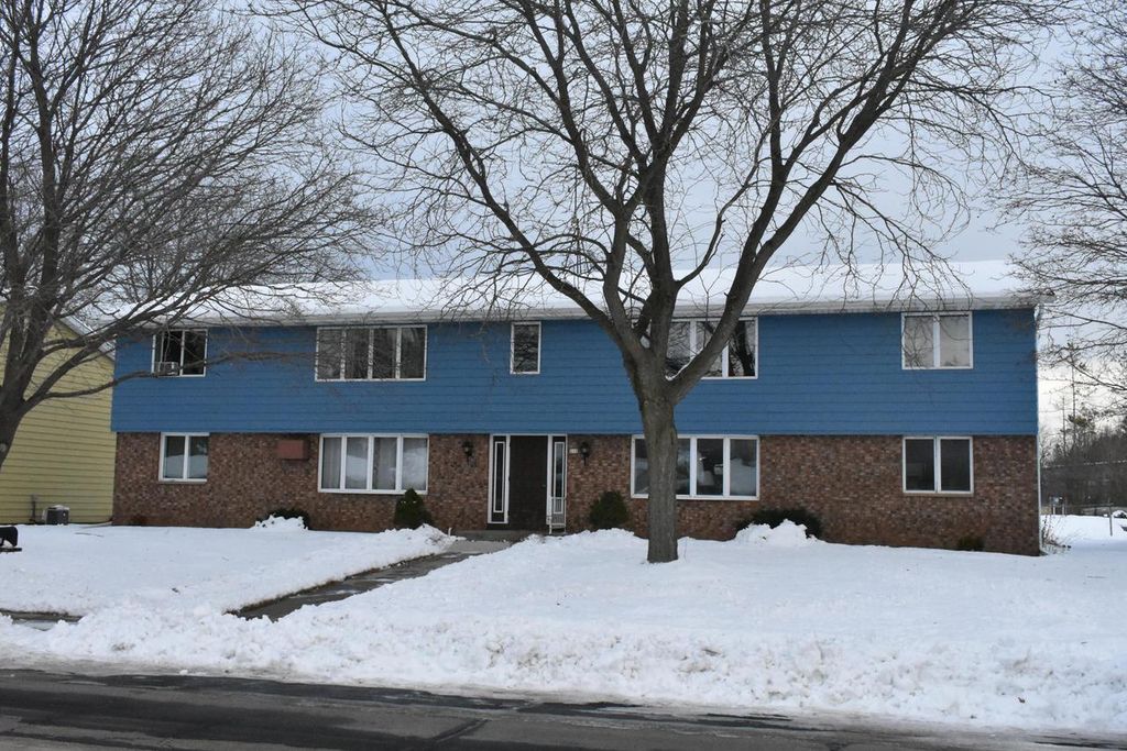Photo of 215 S 11th STREET #B, Oostburg, WI 53070 (MLS # 1945469)