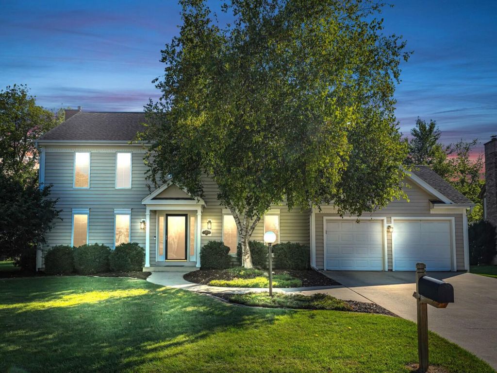 Photo of 3703 Canada Goose CROSSING, Racine, WI 53403 (MLS # 1937271)