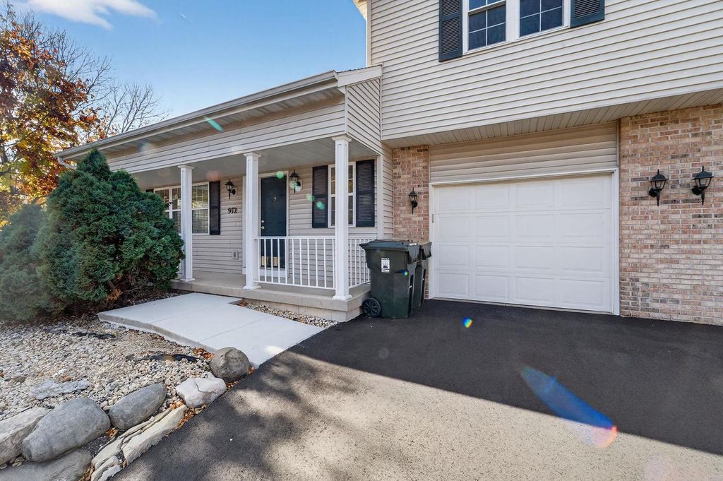 Photo of 972 Chandler LANE, Sun Prairie, WI 53590 (MLS # 2011962)