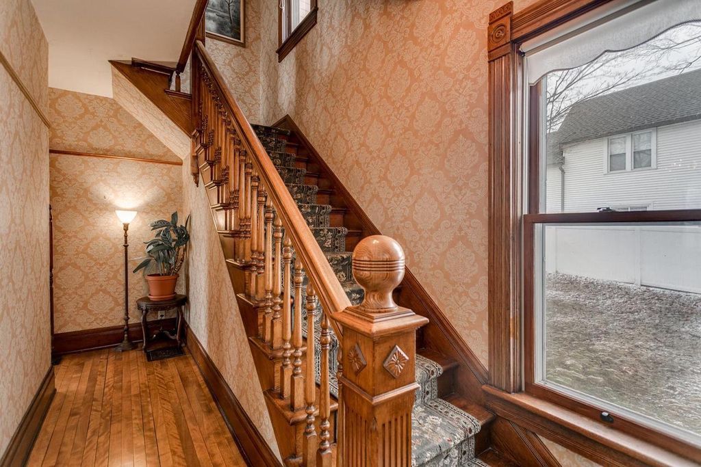 Photo of 327 W Main STREET, Hortonville, WI 54944 (MLS # 50322176)