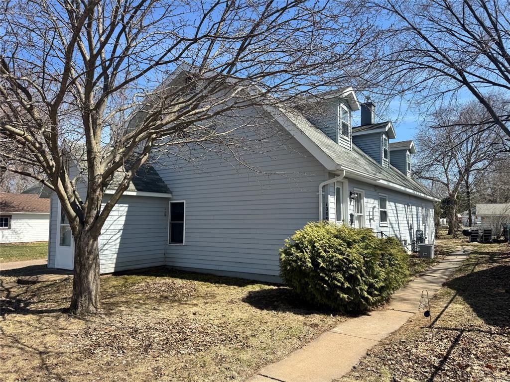 Photo of 1009-1011 Saint Augustine St #2, Chippewa Falls, WI 54729 (MLS # 1599826)