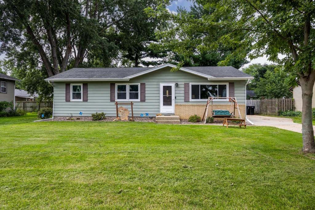 Photo of 1748 Windsor COURT, Beloit, WI 53511 (MLS # 2030633)