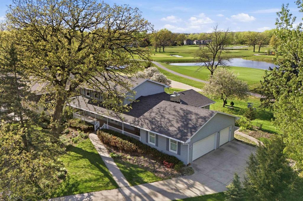 Photo of 1542 Comanche GLEN, Madison, WI 53704 (MLS # 2022847)