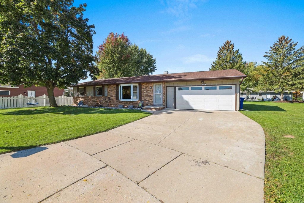 Photo of 1228 O Keefe COURT, De Pere, WI 54115 (MLS # 50333963)