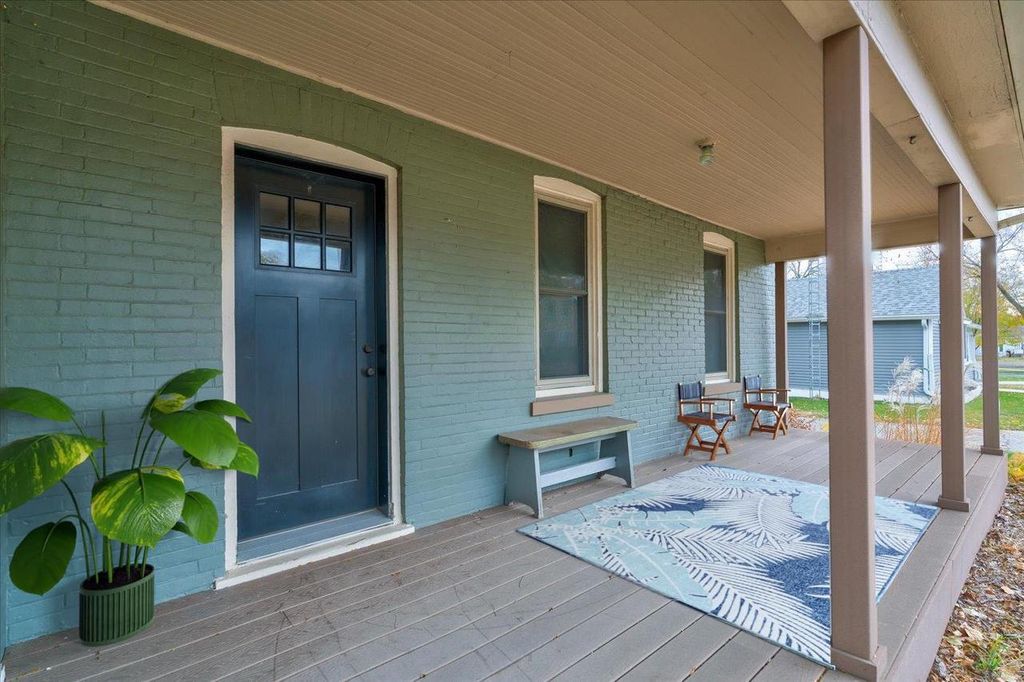 Photo of 947 W Wisconsin STREET, Portage, WI 53901 (MLS # 2012115)