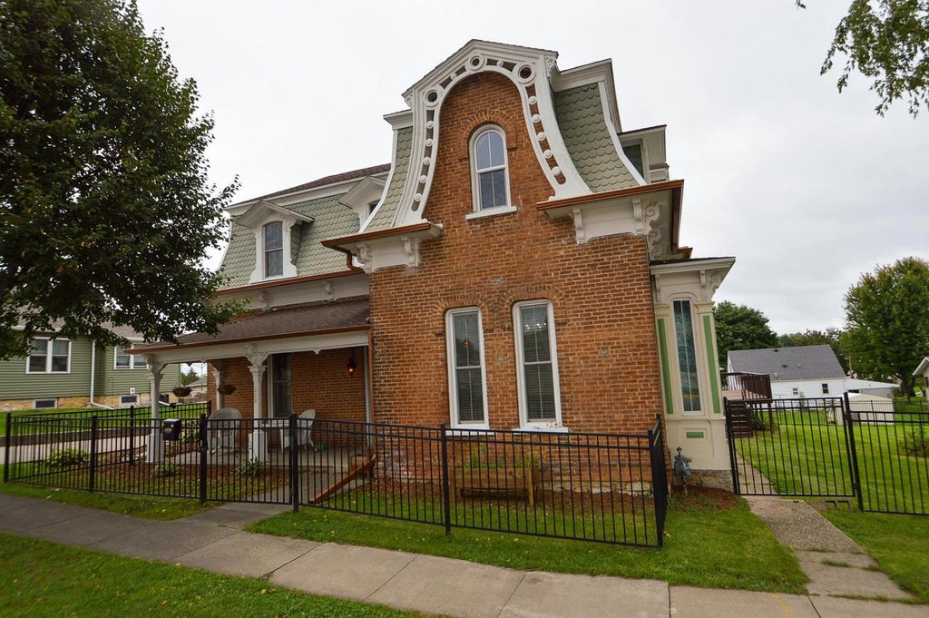Photo of 229 N Monroe STREET, Lancaster, WI 53813 (MLS # 2033208)