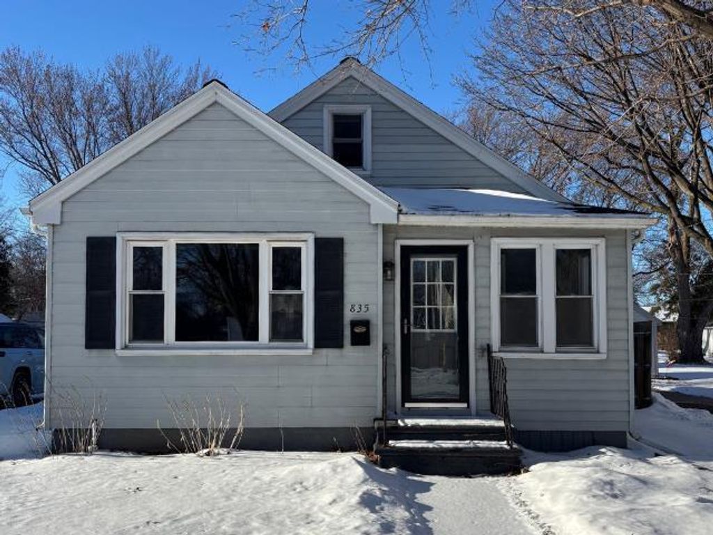 Photo of 835 Neville AVENUE, Green Bay, WI 54303 (MLS # 50319379)