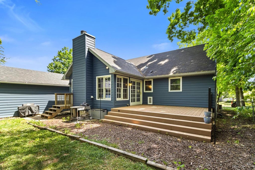 Photo of 247 Orchard DRIVE, Oregon, WI 53575 (MLS # 2024957)