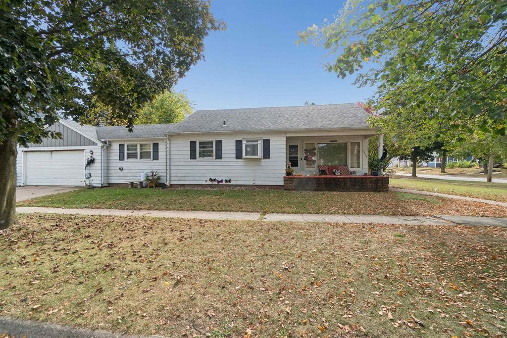 Photo of 1424 Roosevelt AVENUE, Beloit, WI 53511 (MLS # 2010965)