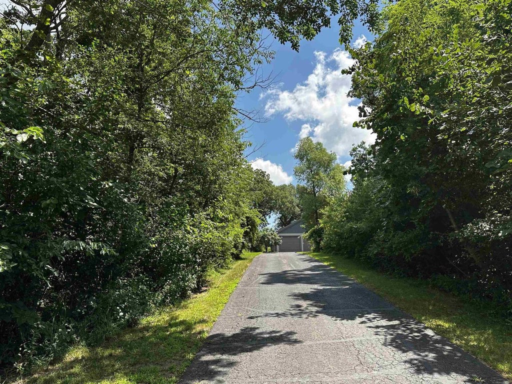 Photo of 2082 Tower DRIVE, Stoughton, WI 53589 (MLS # 2027280)