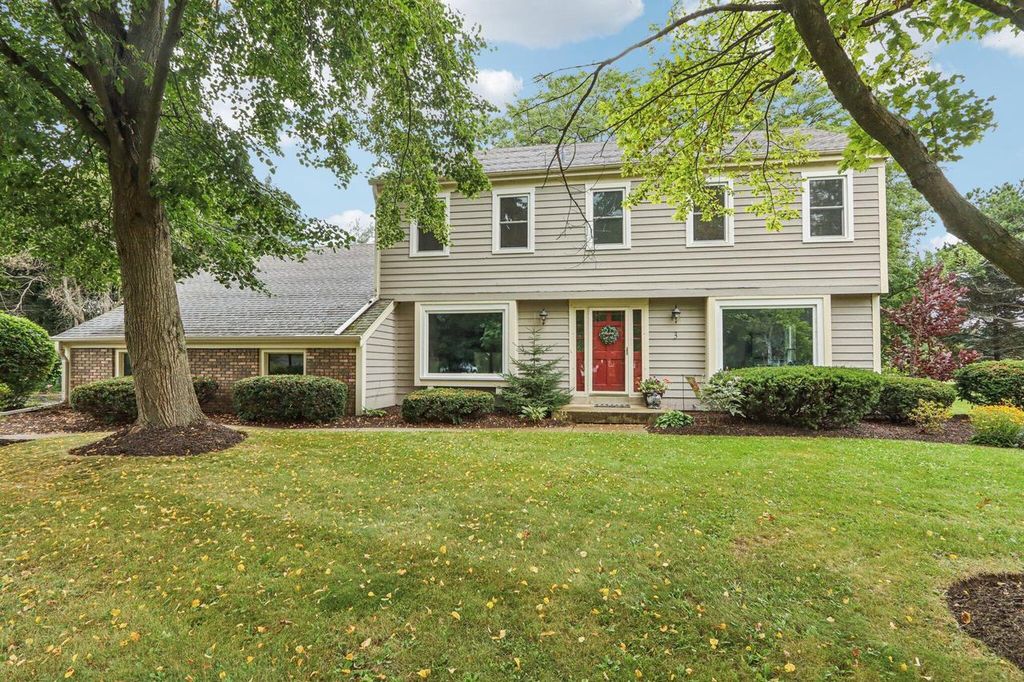 Photo of 3 Birchwood COURT, Wind Point, WI 53402 (MLS # 1946502)