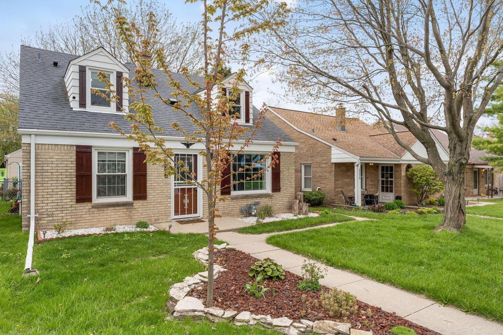Photo of 3232 N 79th STREET, Milwaukee, WI 53222 (MLS # 1963272)