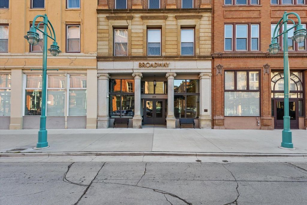 Photo of 234 N Broadway #204, Milwaukee, WI 53202 (MLS # 1943450)