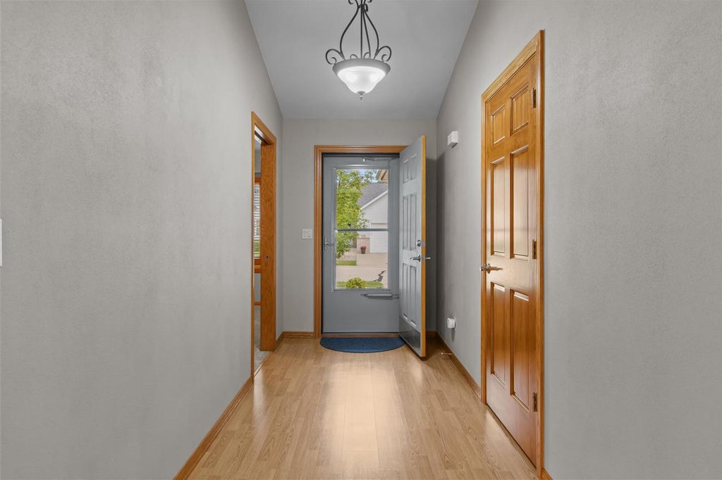 Photo of 44 Penbrook CIRCLE, Appleton, WI 54913 (MLS # 50330729)