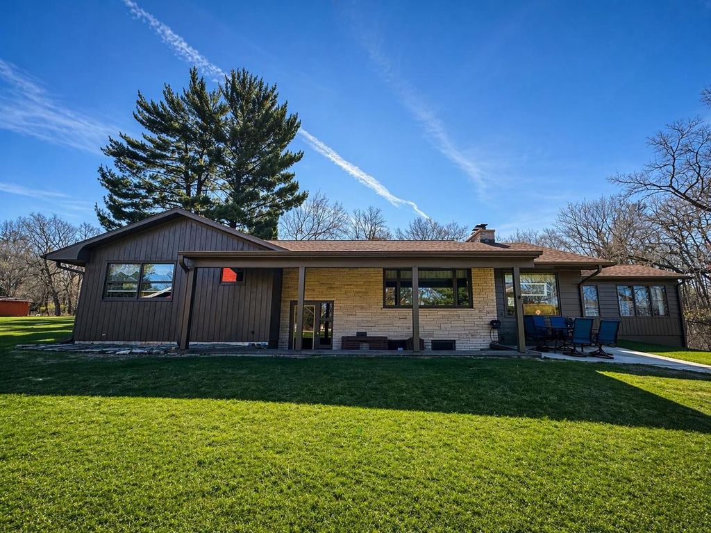 Photo of 218 High STREET, Waupaca, WI 54981 (MLS # 50323885)
