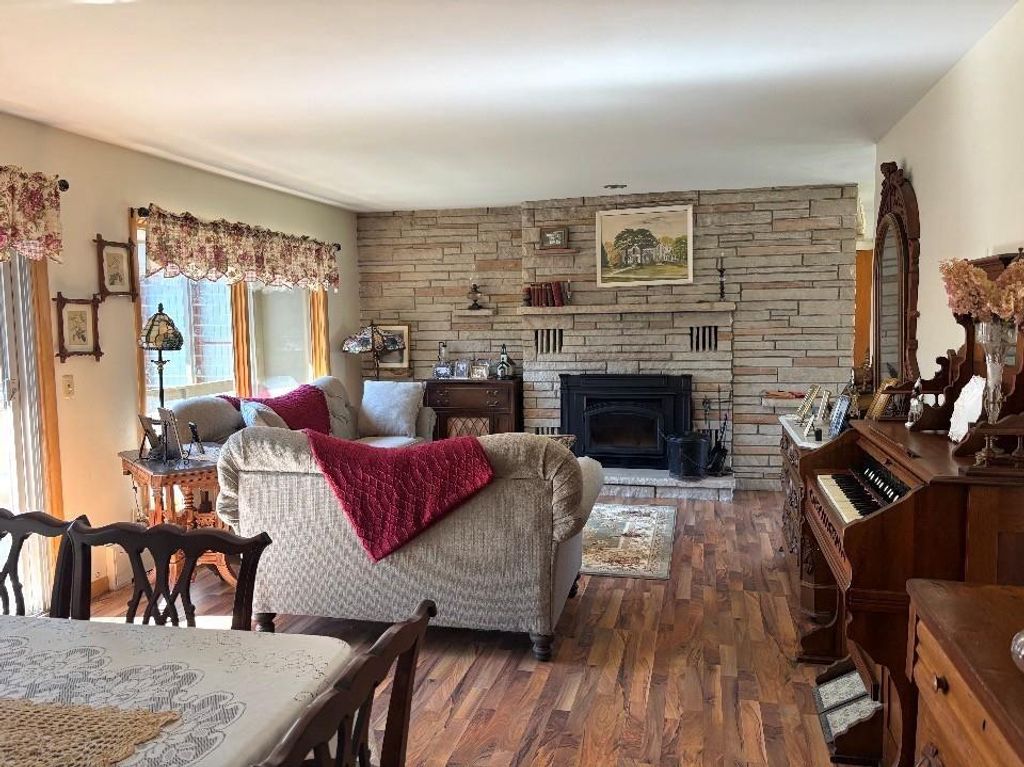 Photo of 218 High STREET, Waupaca, WI 54981 (MLS # 50323885)