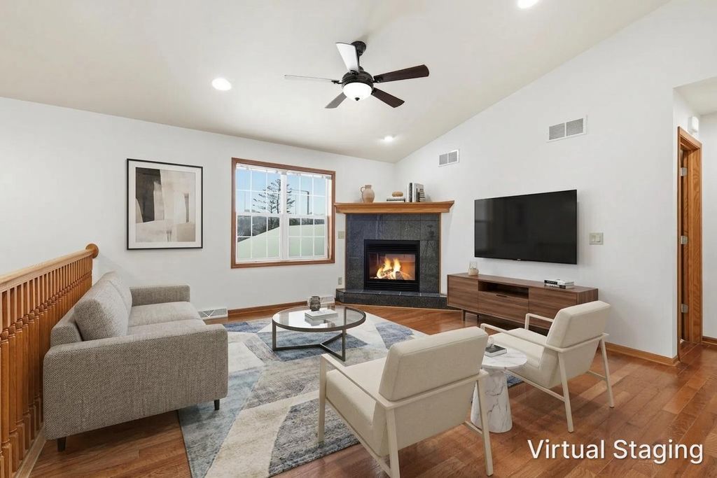Photo of 330 Waite LANE, Platteville, WI 53818 (MLS # 2018383)