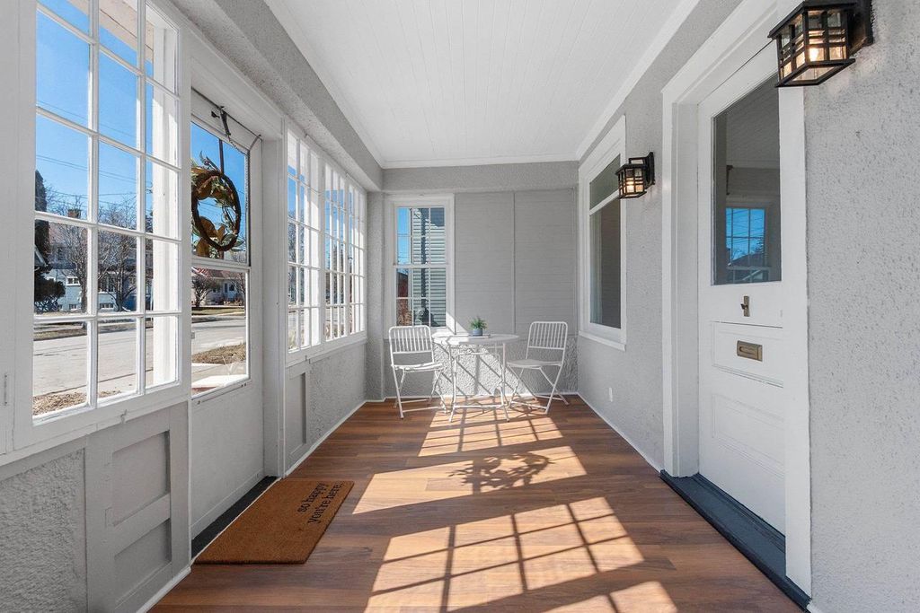 Photo of 1125 Crooks STREET, Green Bay, WI 54301 (MLS # 50322267)