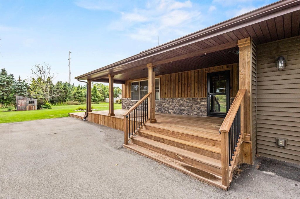 Photo of 4879 County Road A, Oshkosh, WI 54901 (MLS # 50332814)