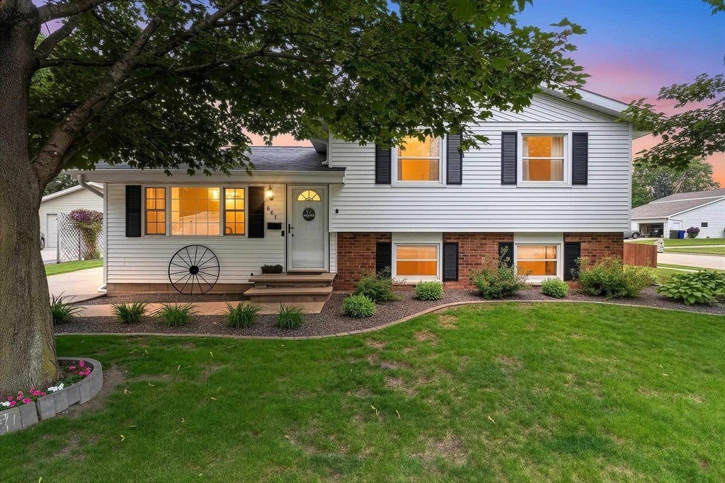 Photo of 661 Fern STREET, Kaukauna, WI 54130 (MLS # 50328204)
