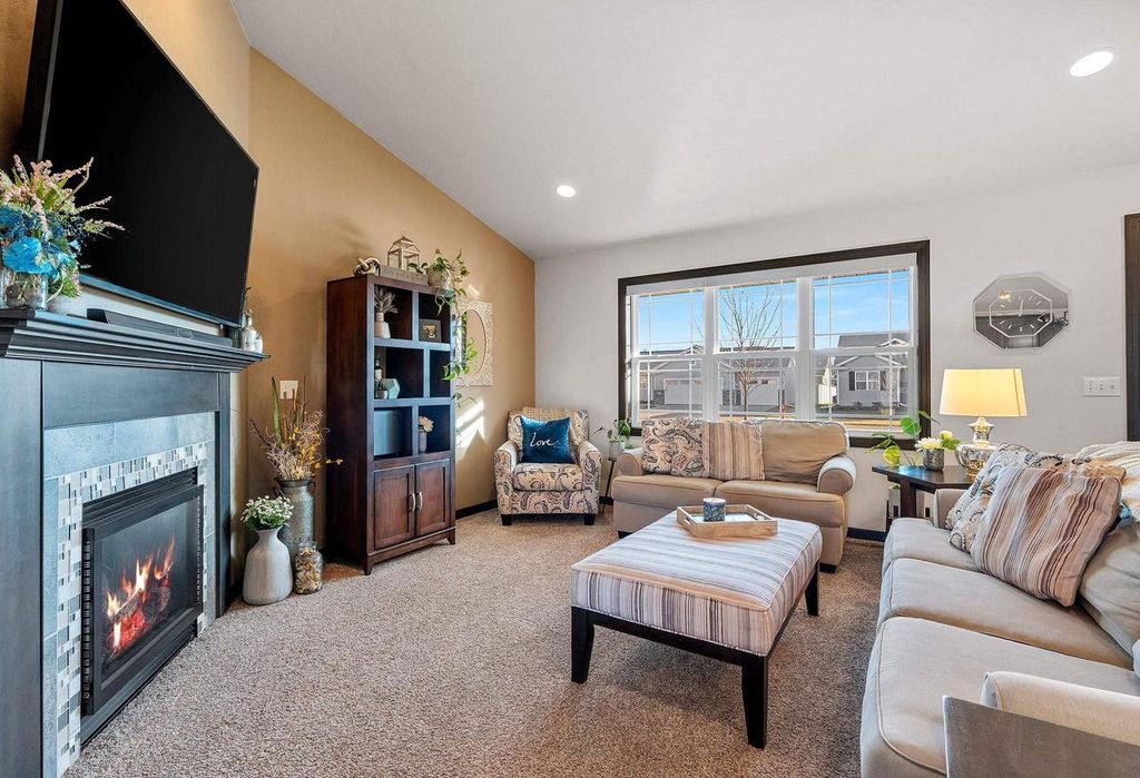 Photo of N9027 Lilac ROAD, Menasha, WI 54952 (MLS # 50318756)