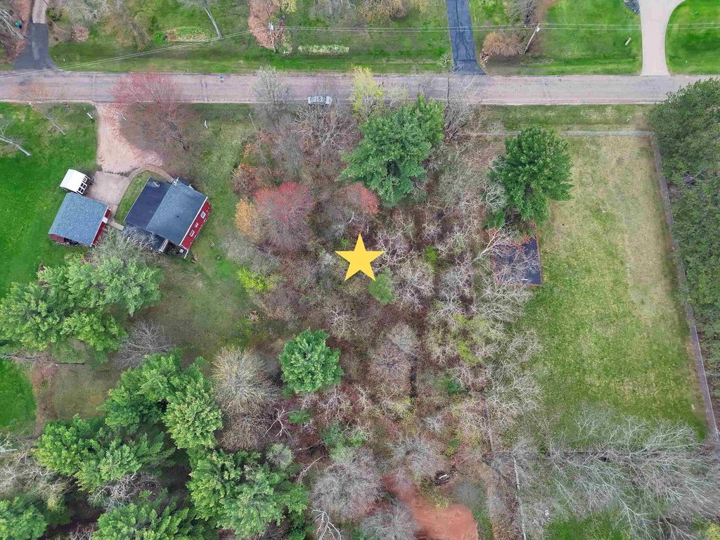 Photo of Oak Tree ROAD, Stevens Point, WI 54482 (MLS # 50324368)