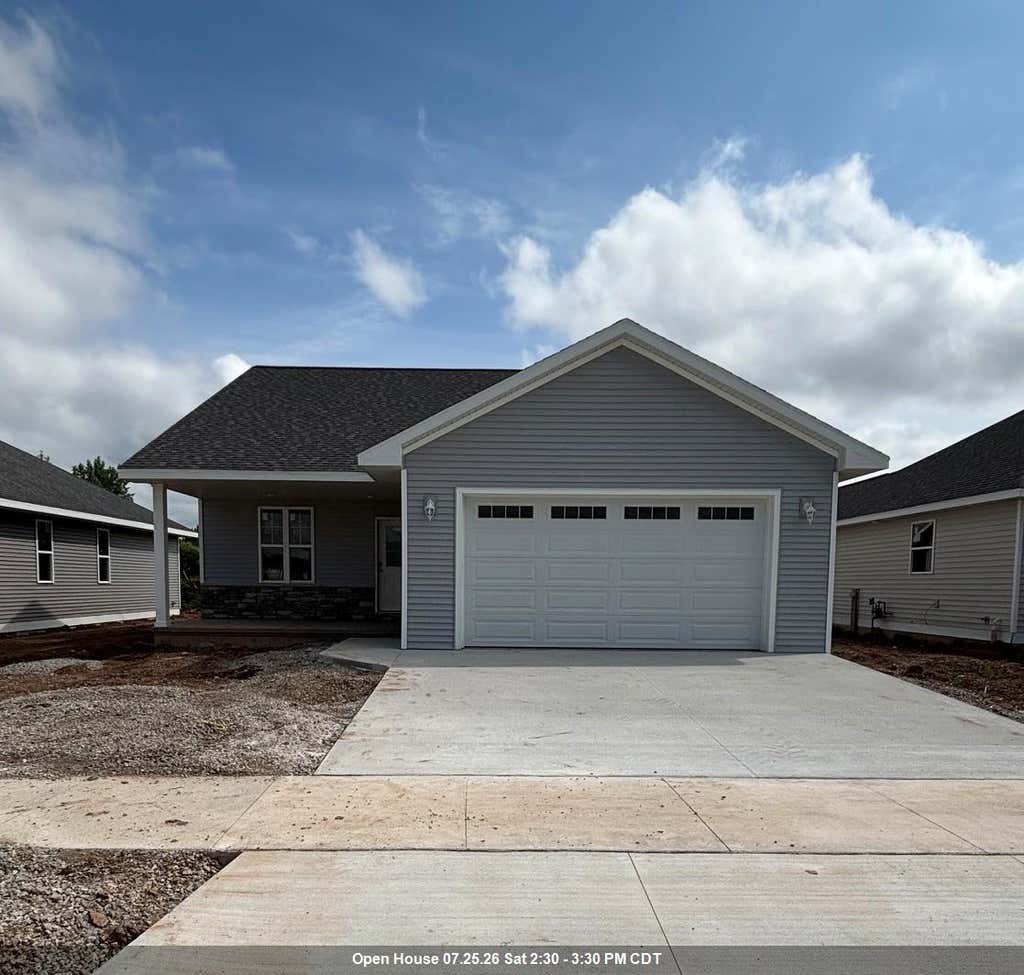 Photo of 2111 Golden Gate DRIVE, Appleton, WI 54913 (MLS # 50326358)