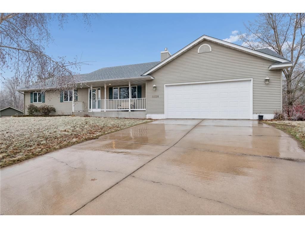 Photo of 1528 Shore Haven COURT, Menomonie, WI 54751 (MLS # 7047120)