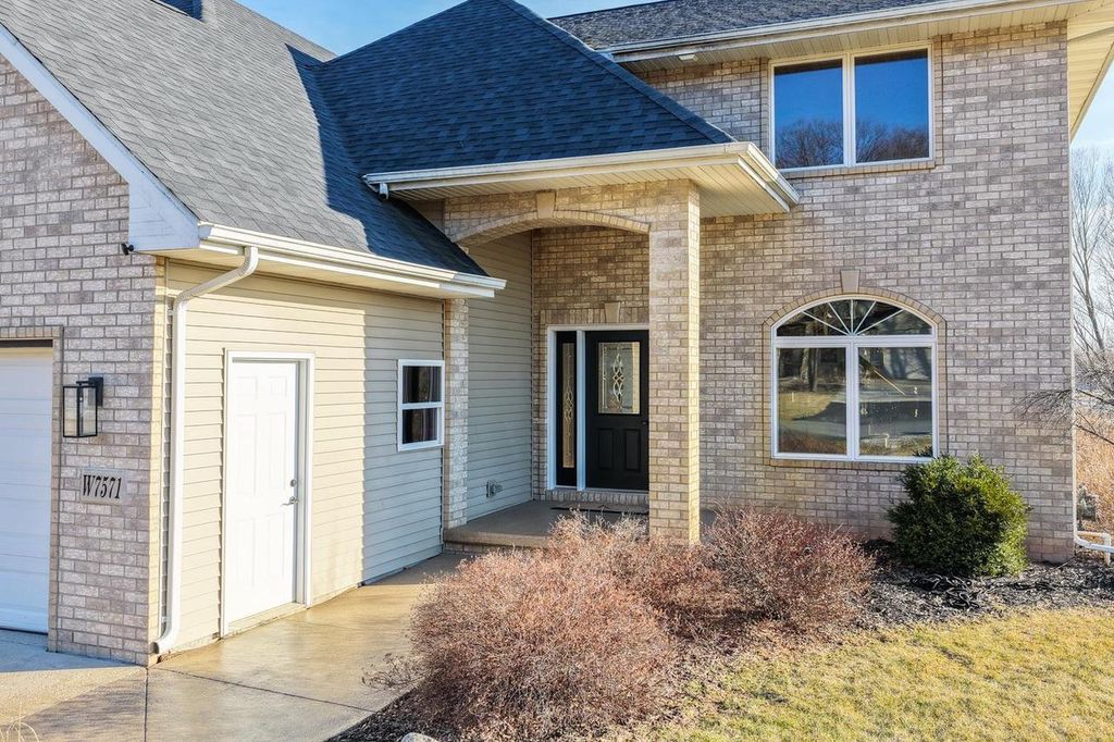 Photo of W7571 Velma LANE, Greenville, WI 54942 (MLS # 50321879)