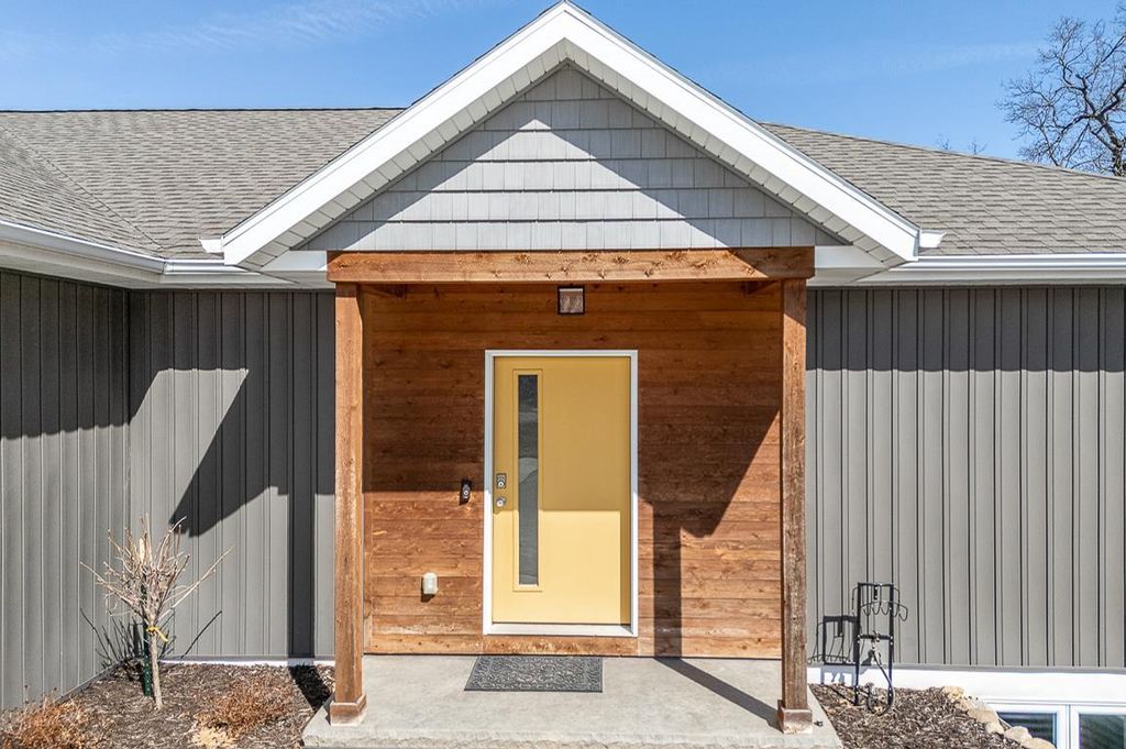 Photo of N3563 County Road W Rd, New London, WI 54961 (MLS # 50322942)