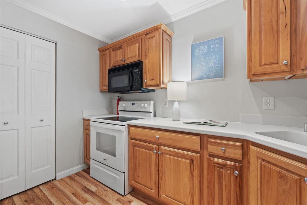 Photo of 303 E Henry Clay STREET #104, Whitefish Bay, WI 53217 (MLS # 1962012)