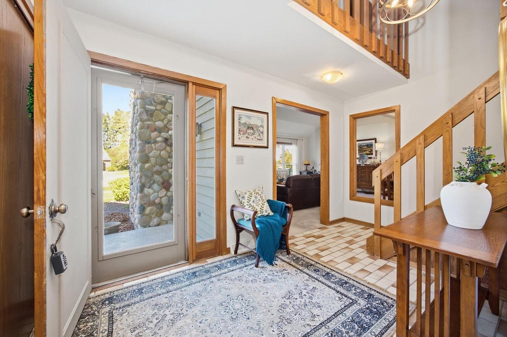 Photo of 1515 W De La Warr CIRCLE, Mequon, WI 53092 (MLS # 1984235)