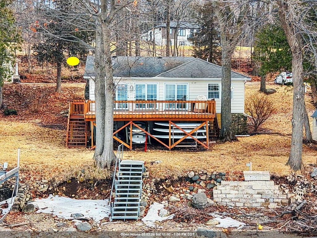 Photo of 5141 Edgewater Beach ROAD, Green Bay, WI 54311 (MLS # 50322723)